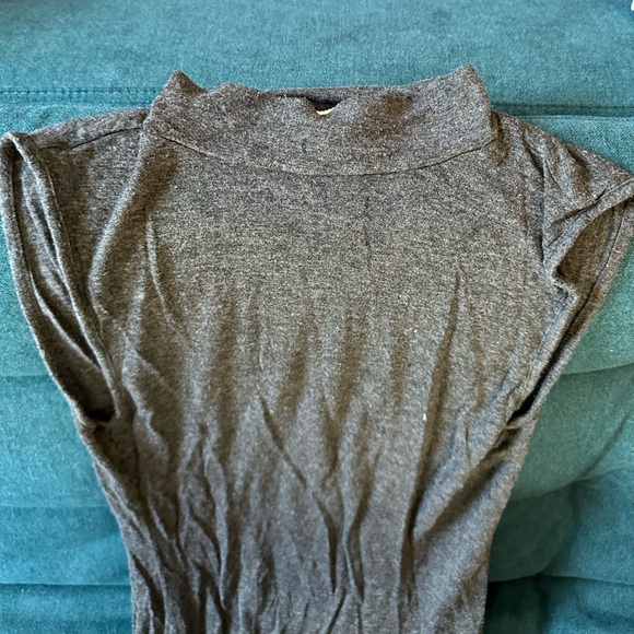 Tank - Picture 2 of 4